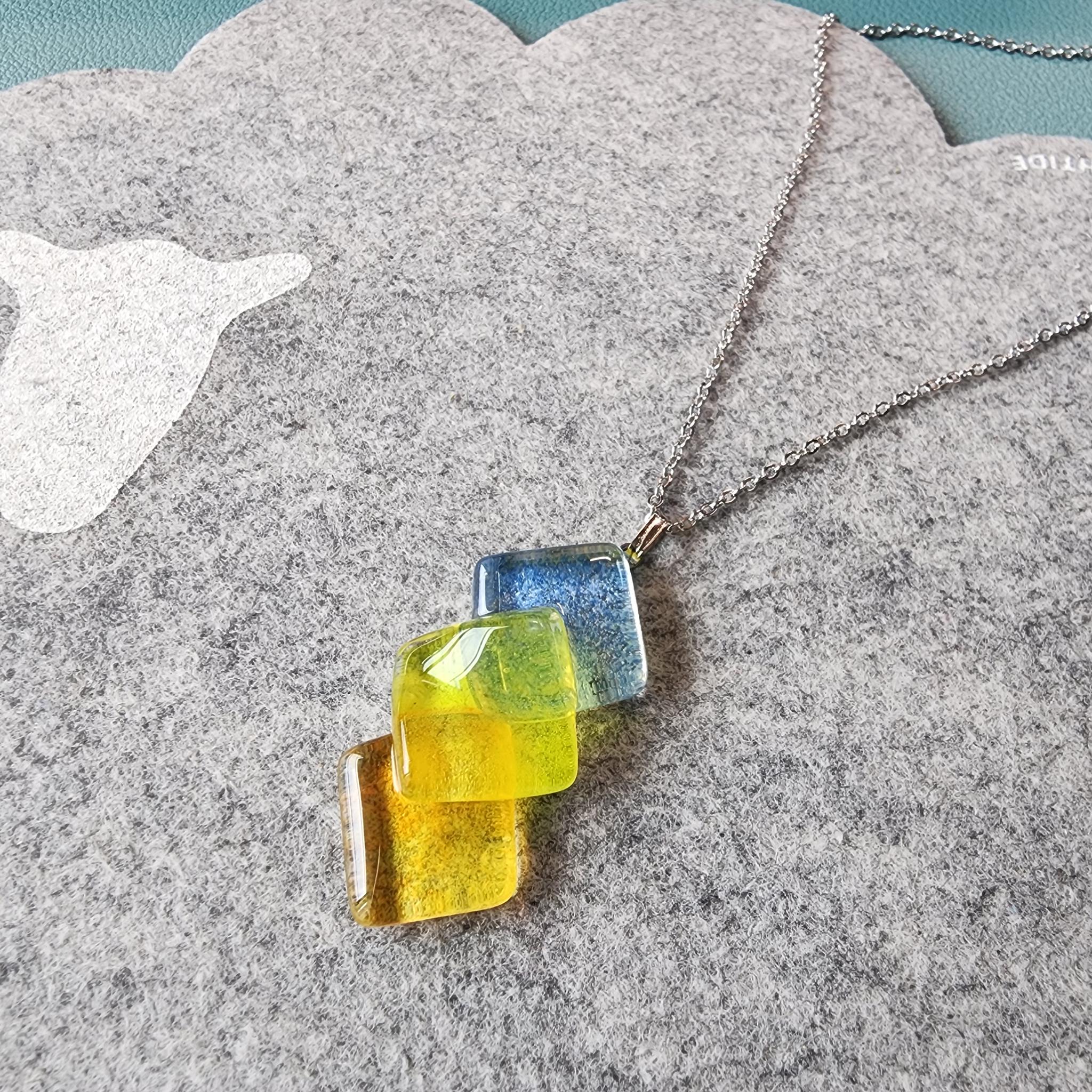 キャンディみたいなネックレス