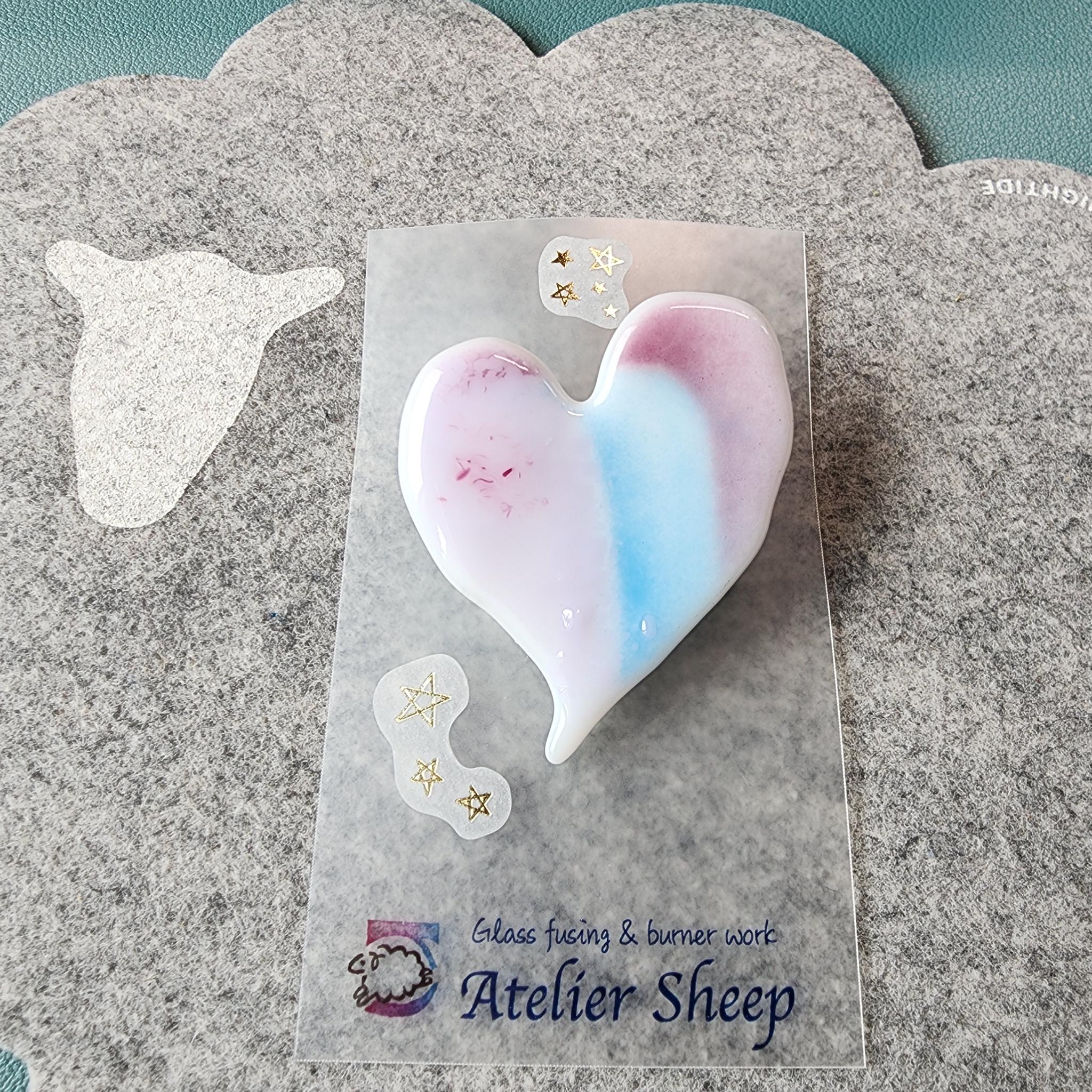 ハートのブローチ（訳あり特価）