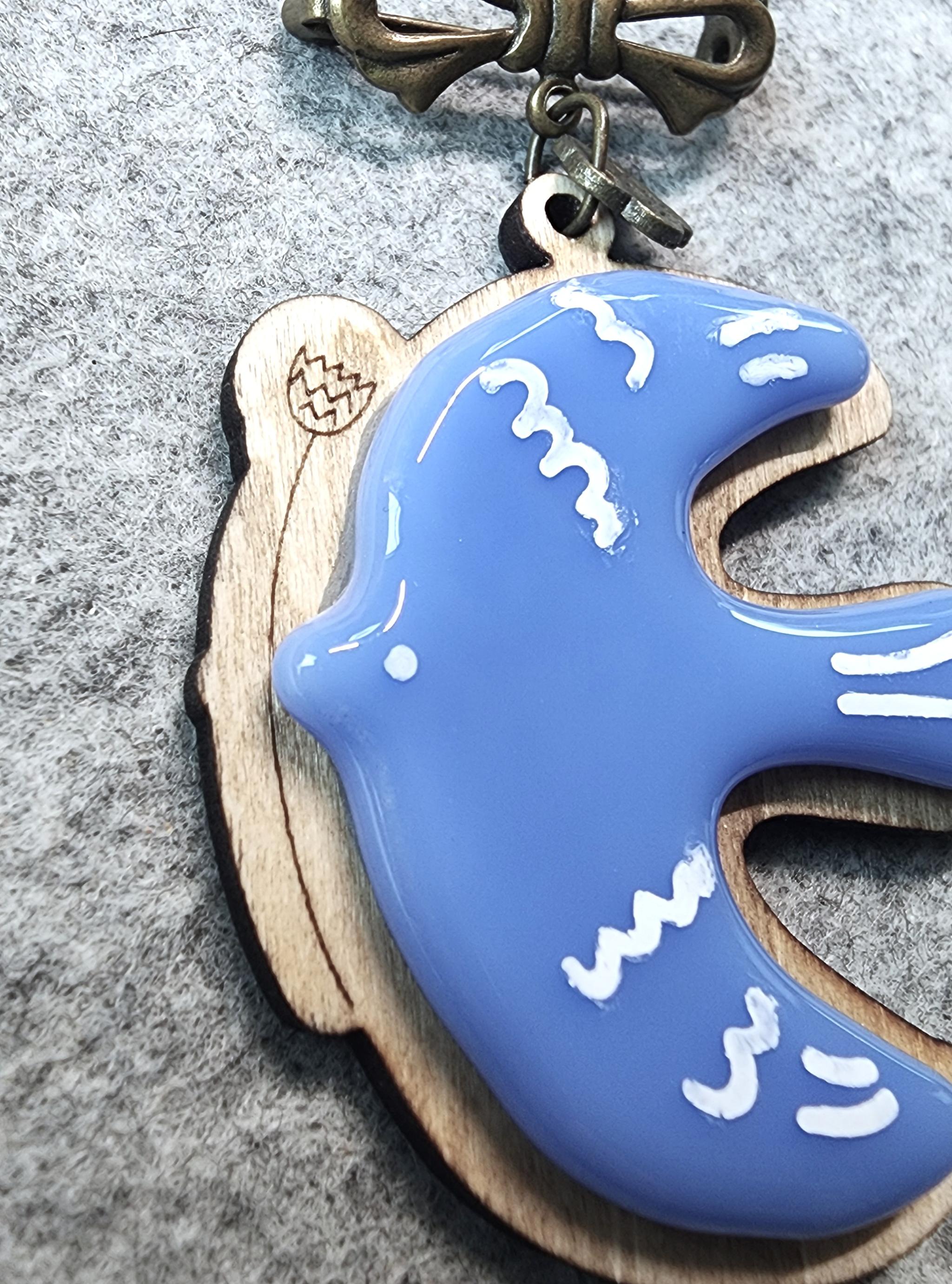 北欧風デザイン＊木とガラスのコラボブローチ（鳥）３ | 3枚目